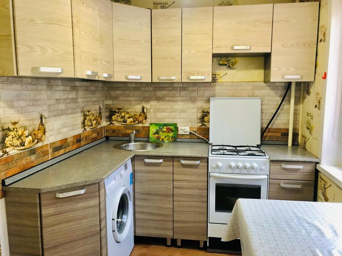 Apartaments In The City Center Караганда Экстерьер фото